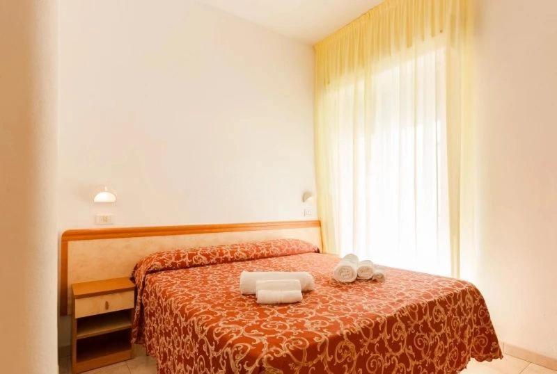 Hotel Ivana Misano Adriatico Buitenkant foto